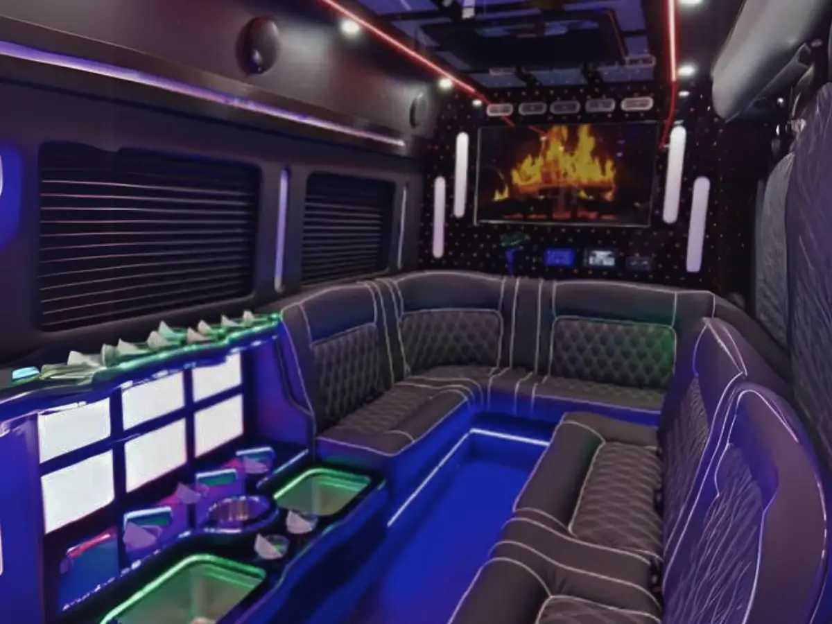 sprinter-limo-Interior-2.webp